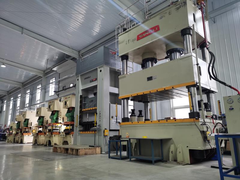 Auf welche Details muss ich bei der Karosserieblechbearbeitung achten? What details do I need to pay attention to in sheet metal chassis processing?