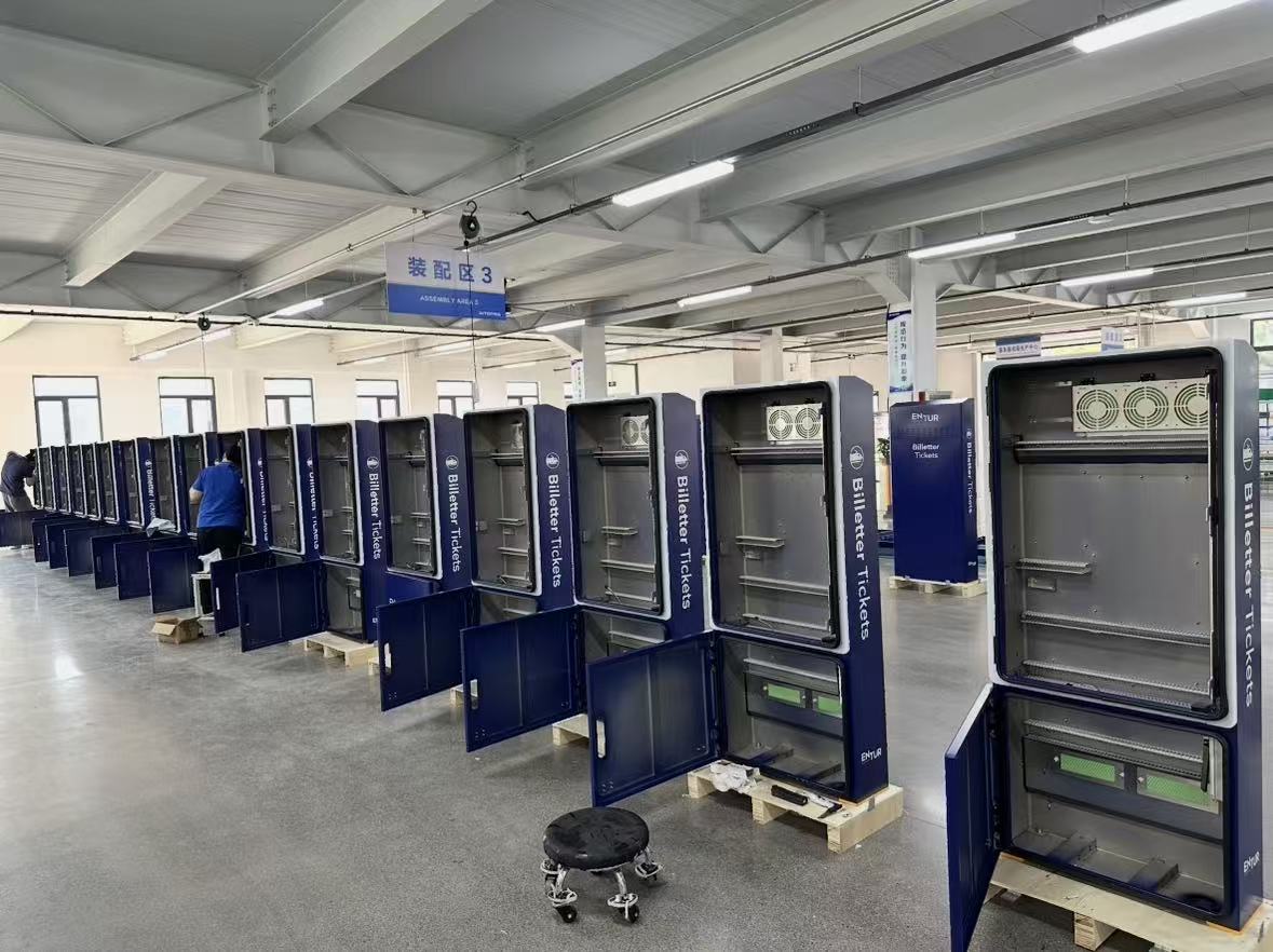  Gehäuse und Racks.jpg